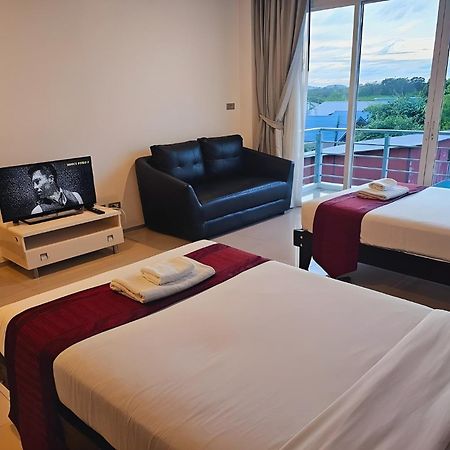 One World One Home Naiharn Hotel Rawai Buitenkant foto