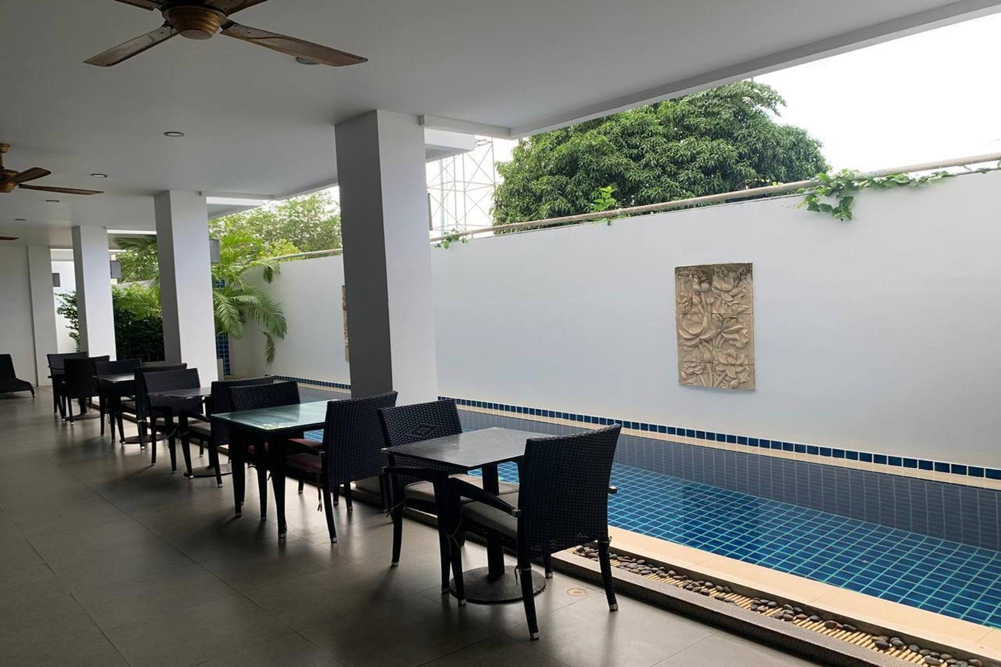 One World One Home Naiharn Hotel Rawai Buitenkant foto