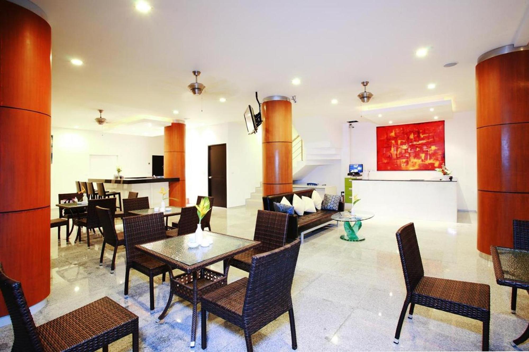 One World One Home Naiharn Hotel Rawai Buitenkant foto