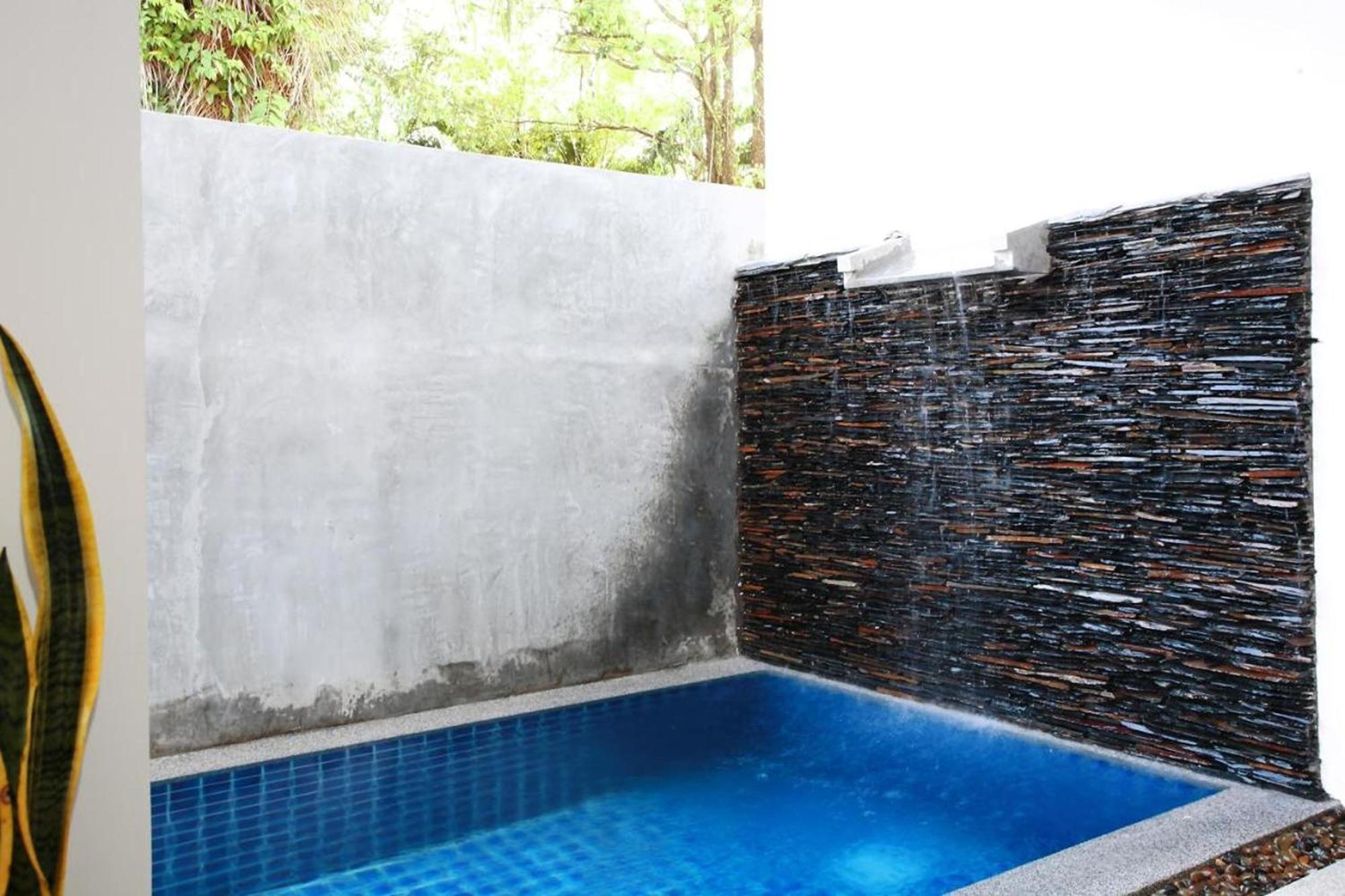 One World One Home Naiharn Hotel Rawai Buitenkant foto