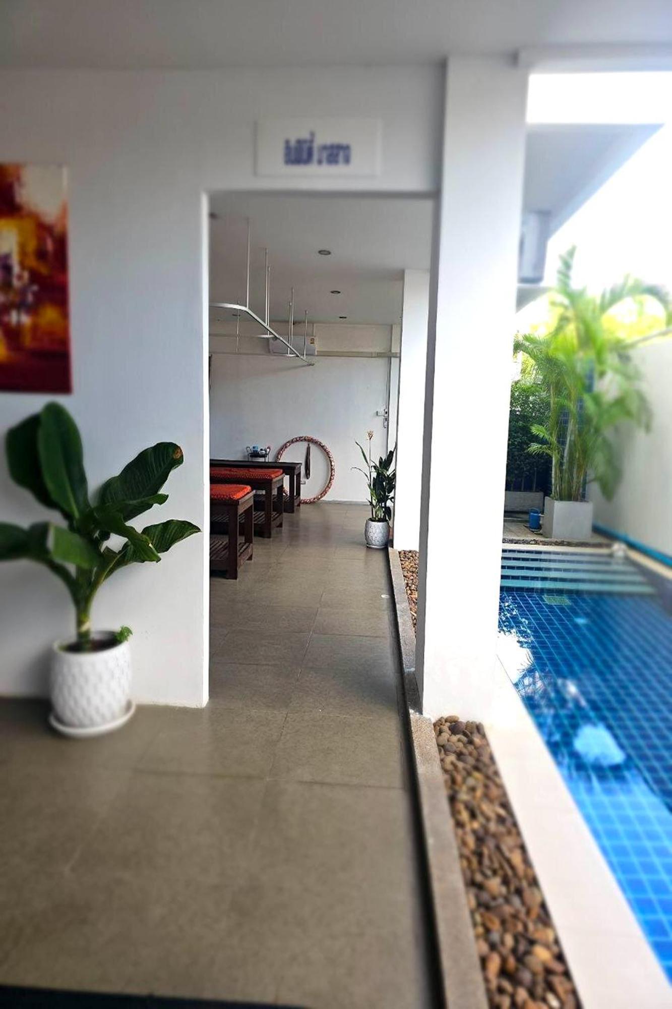 One World One Home Naiharn Hotel Rawai Buitenkant foto